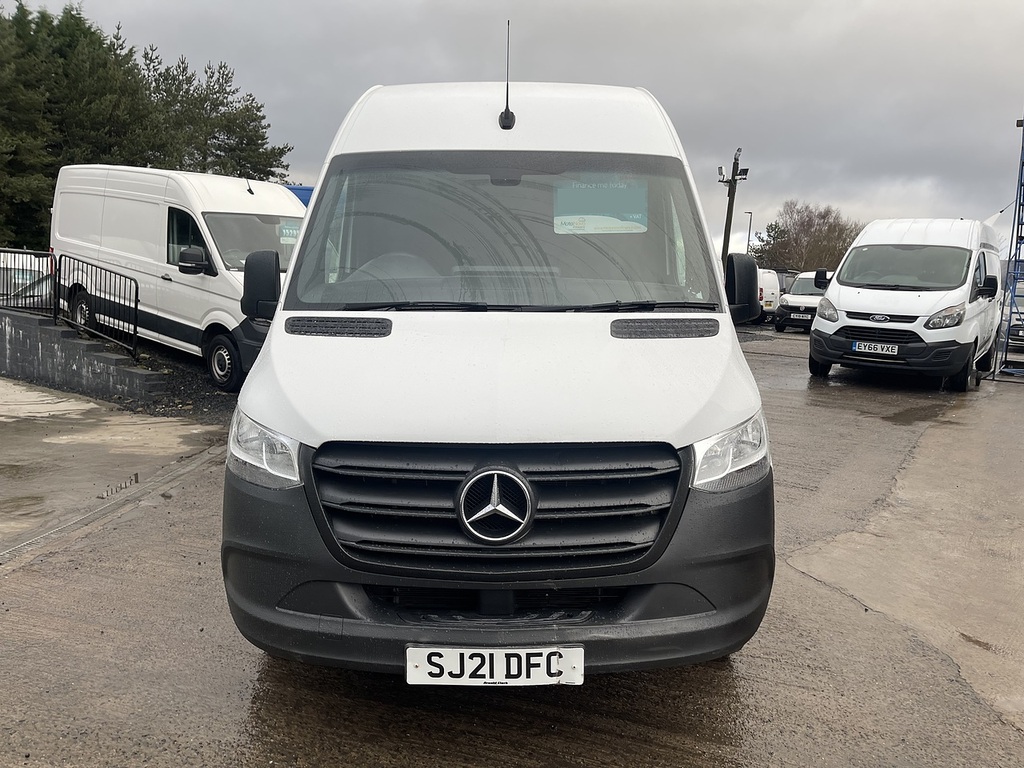 Main listing image - Mercedes-Benz Sprinter