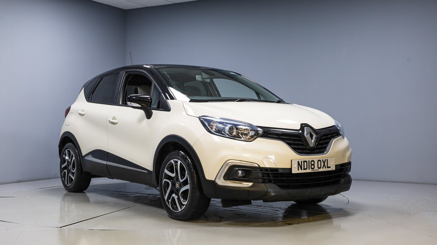 Main listing image - Renault Captur