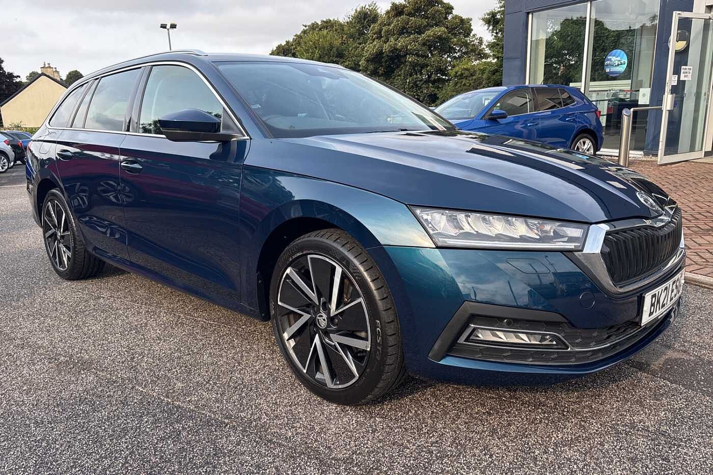 Main listing image - Skoda Octavia Estate
