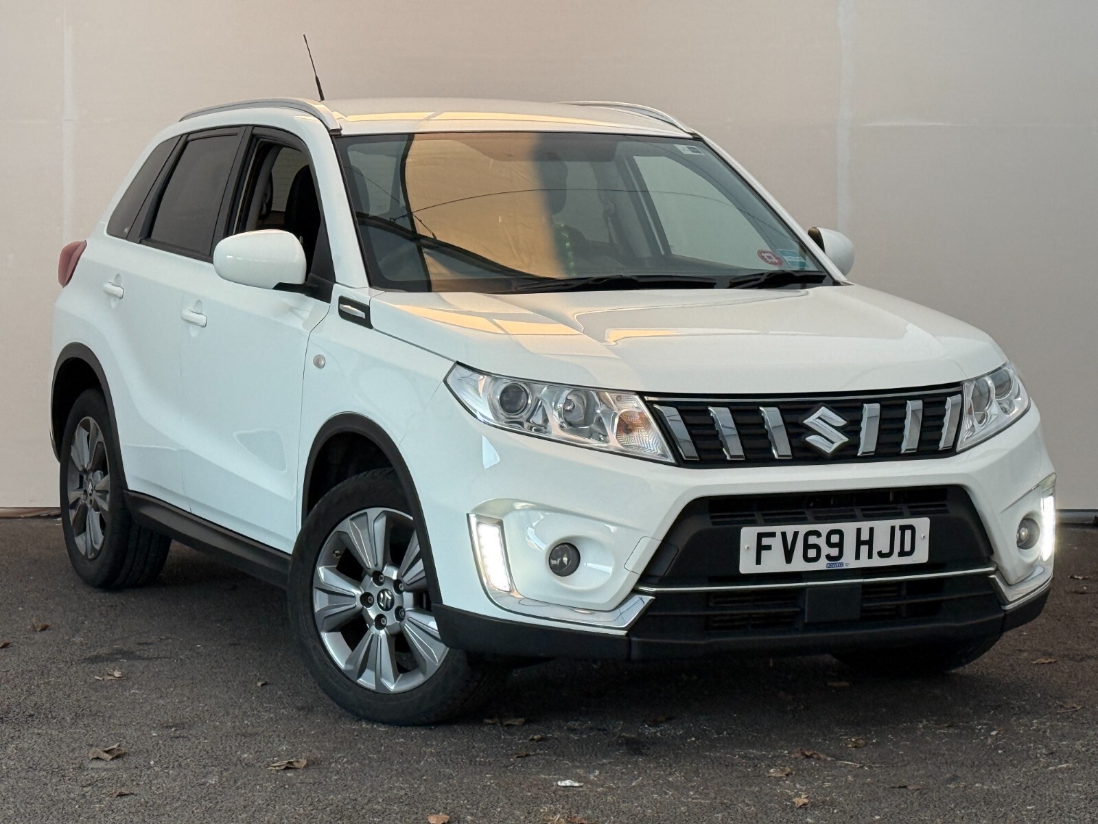 Main listing image - Suzuki Vitara