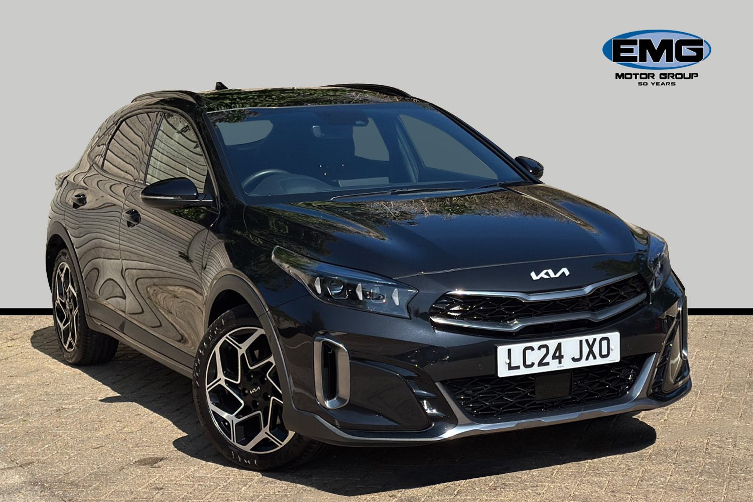 Main listing image - Kia XCeed