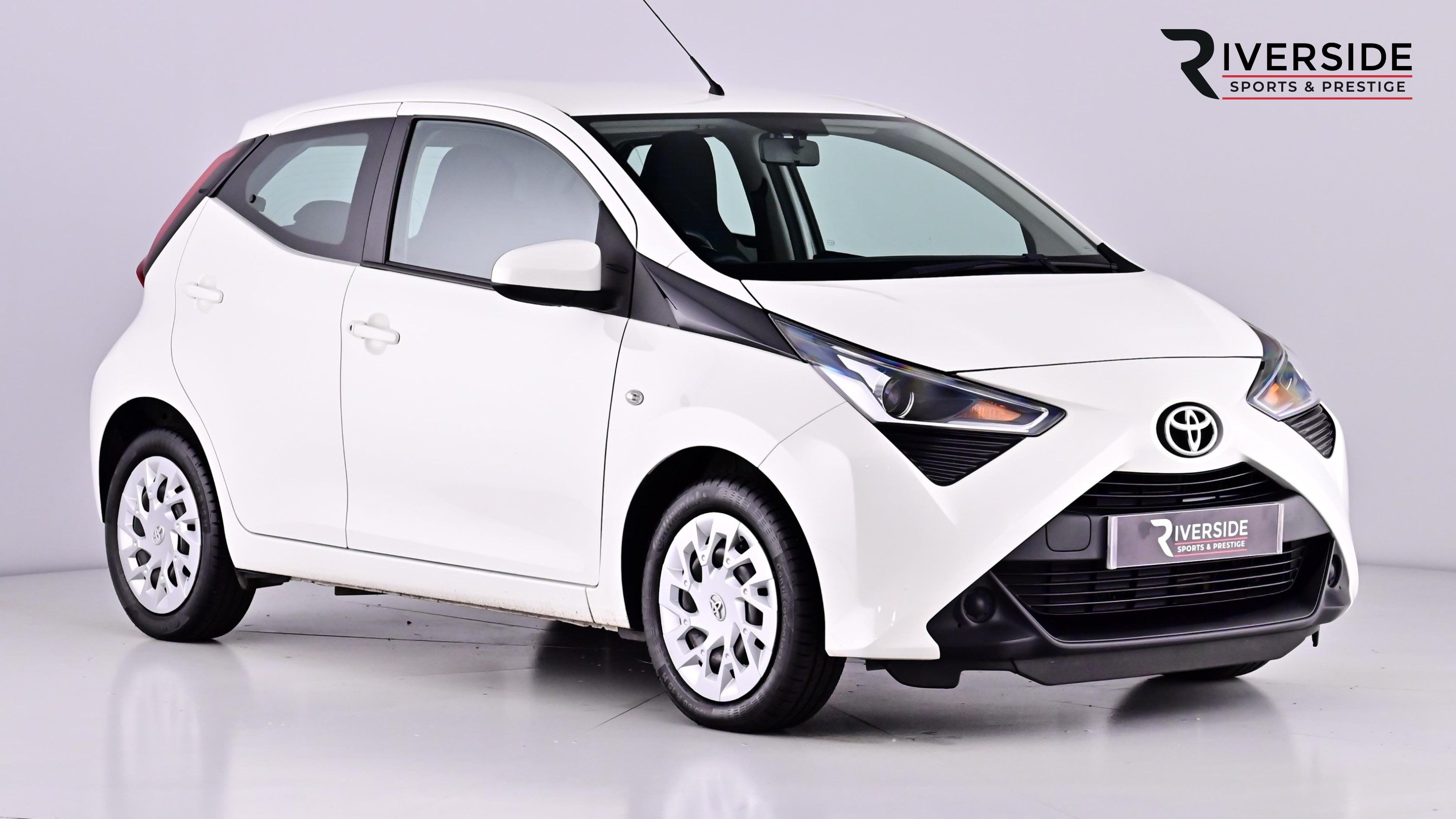 Main listing image - Toyota Aygo