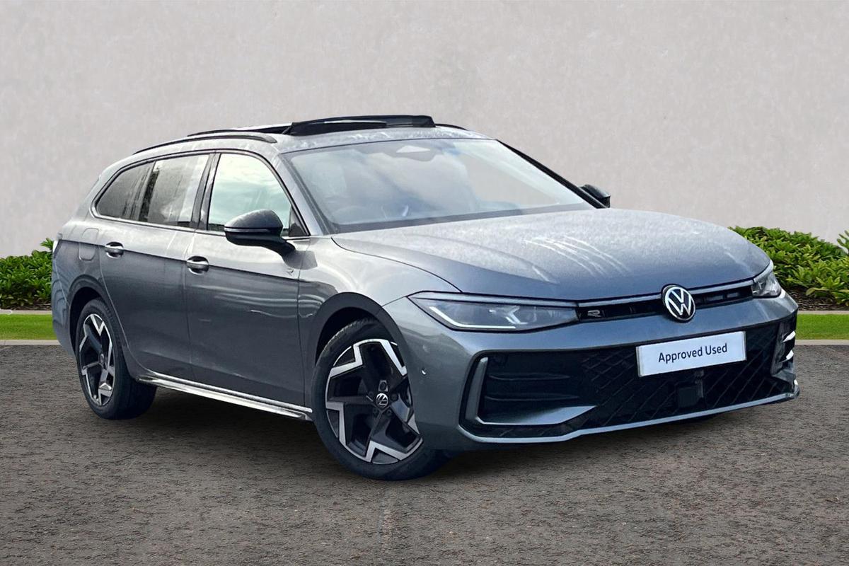 Main listing image - Volkswagen Passat Estate