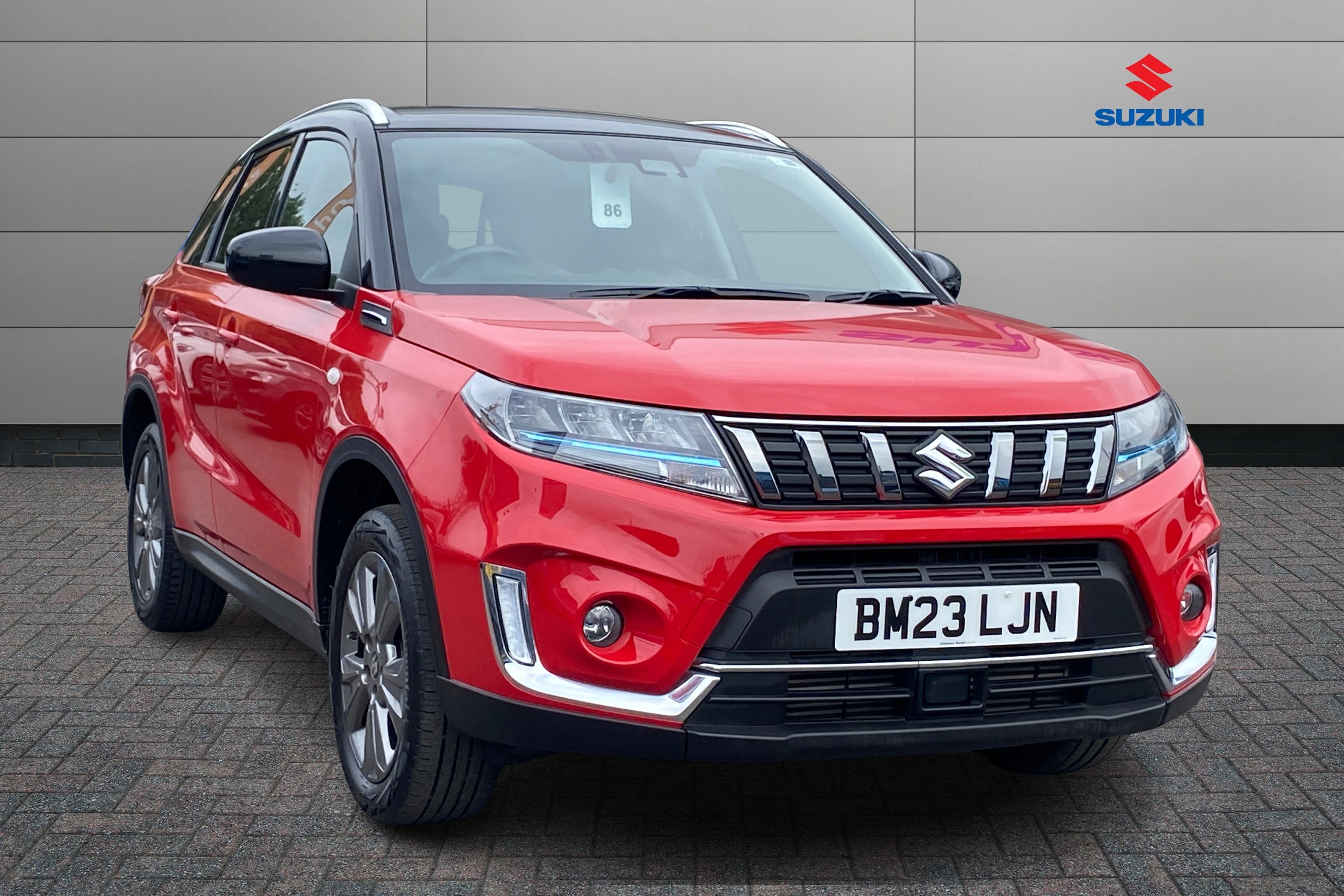 Main listing image - Suzuki Vitara