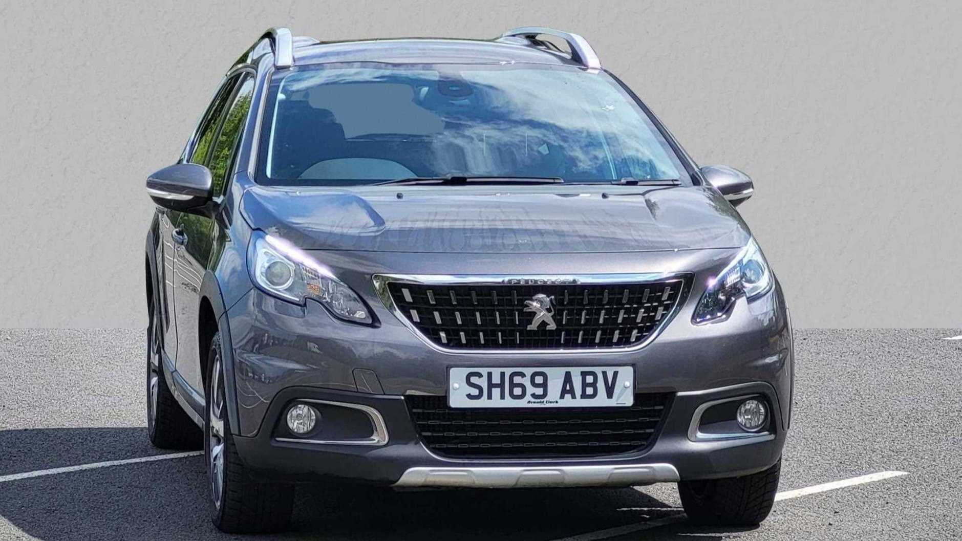 Main listing image - Peugeot 2008
