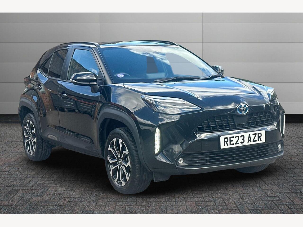 Main listing image - Toyota Yaris Cross