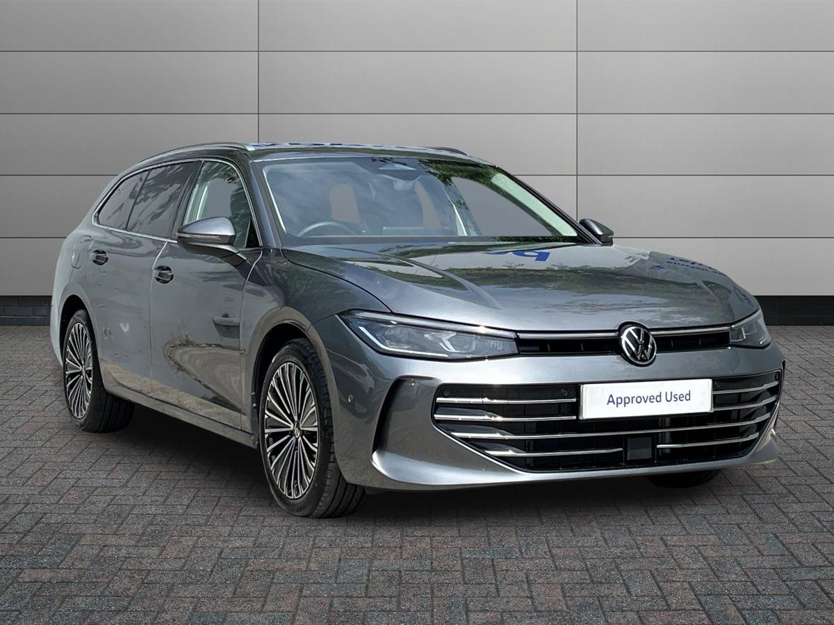 Main listing image - Volkswagen Passat