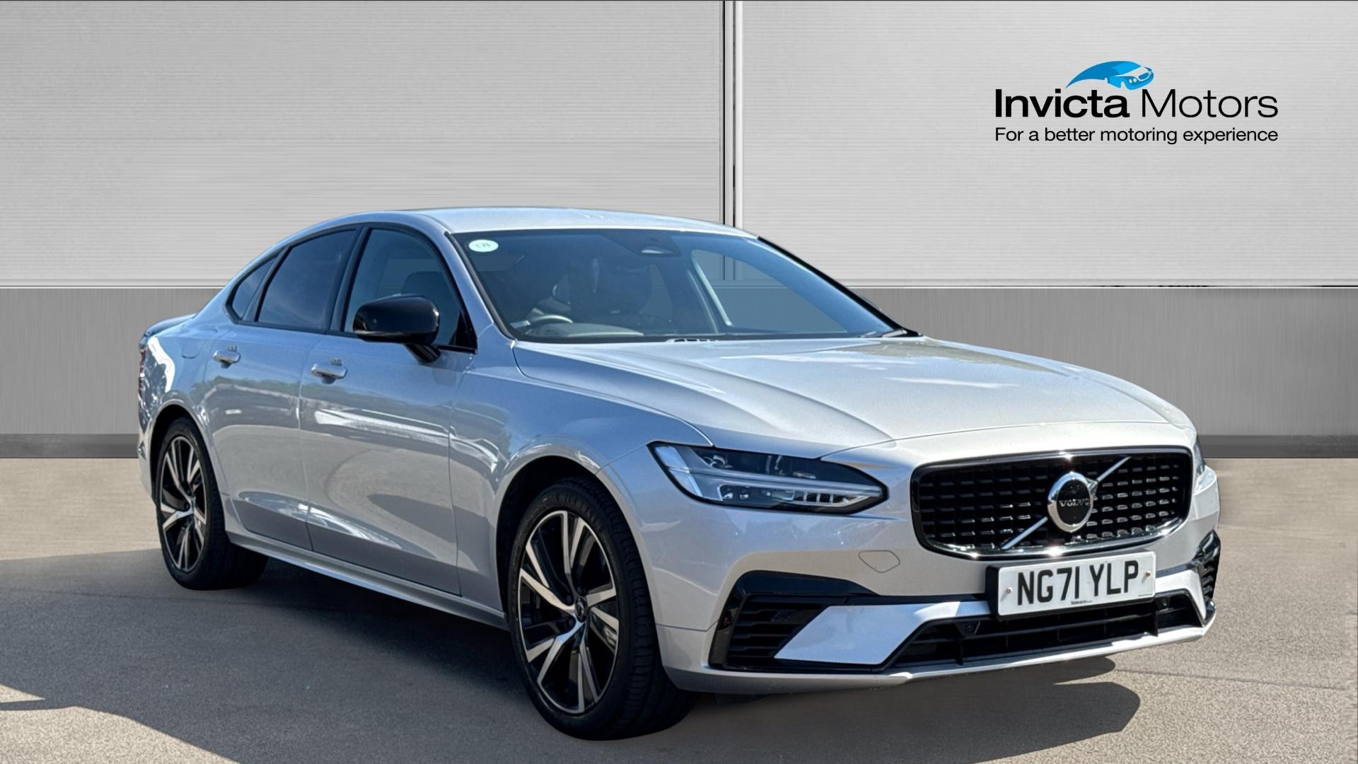 Main listing image - Volvo S90