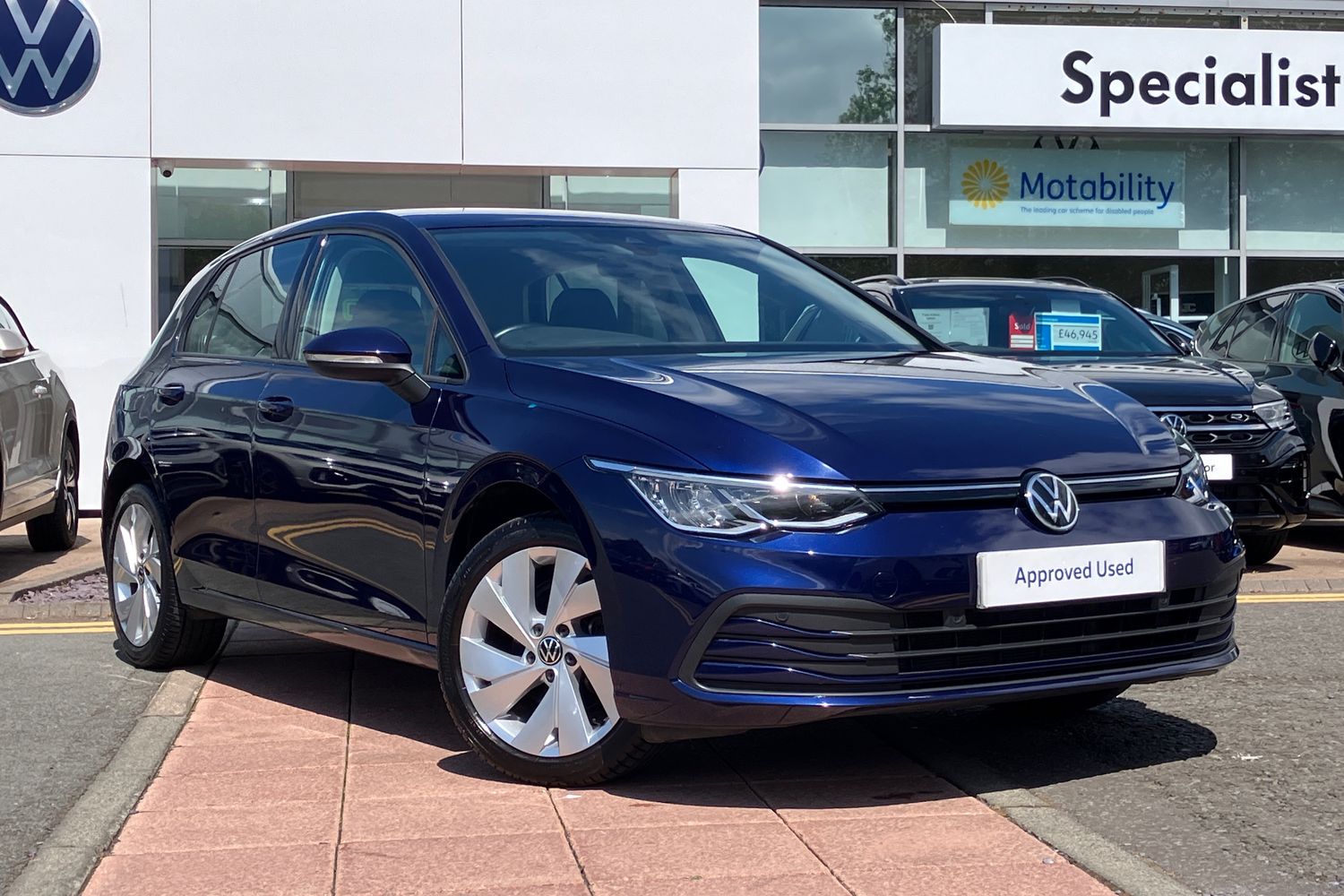 Main listing image - Volkswagen Golf