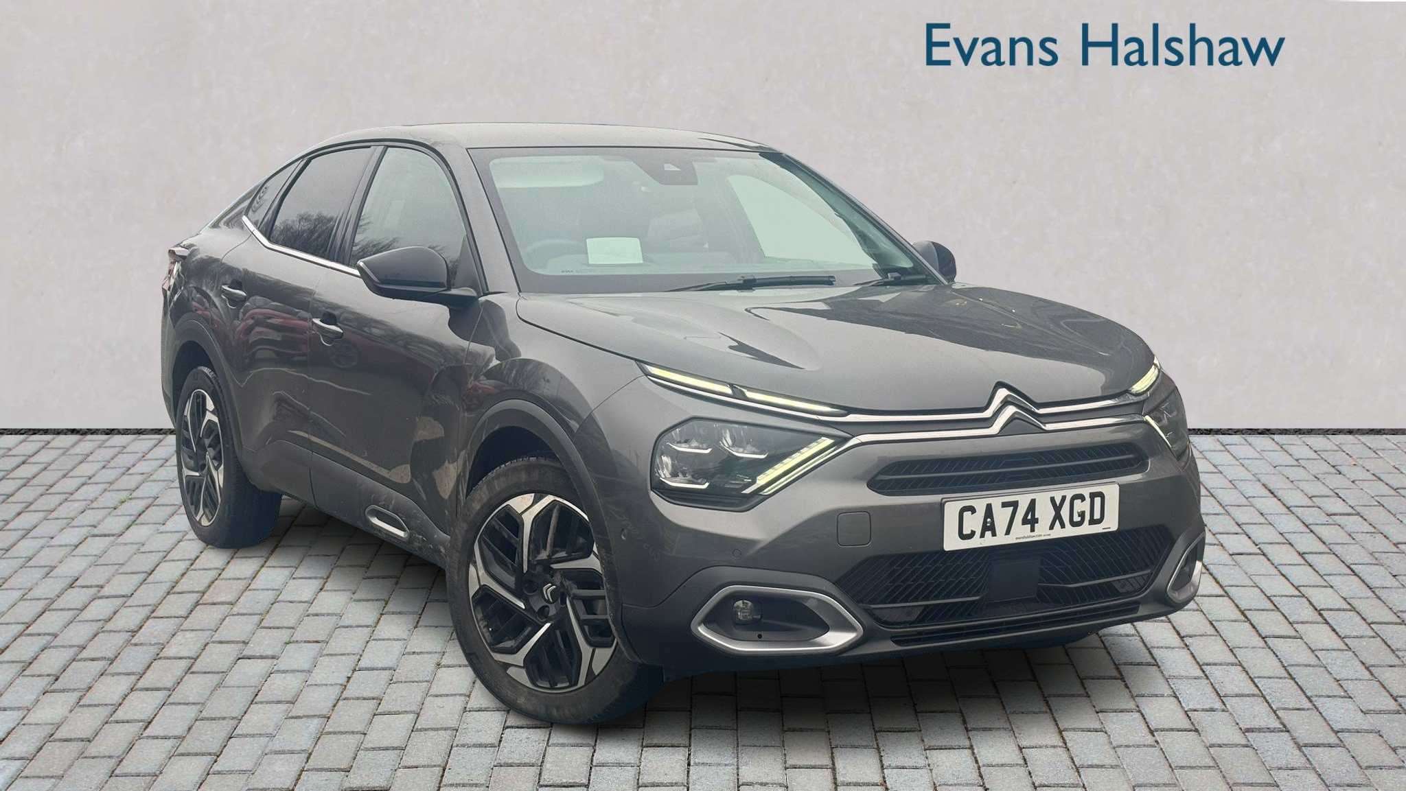 Main listing image - Citroen C4 X