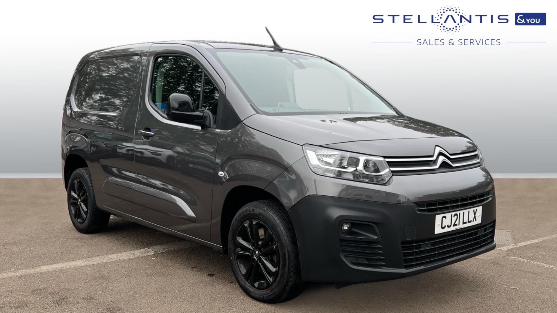 Main listing image - Citroen Berlingo Van