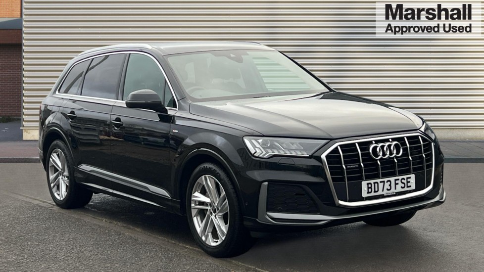 Main listing image - Audi Q7