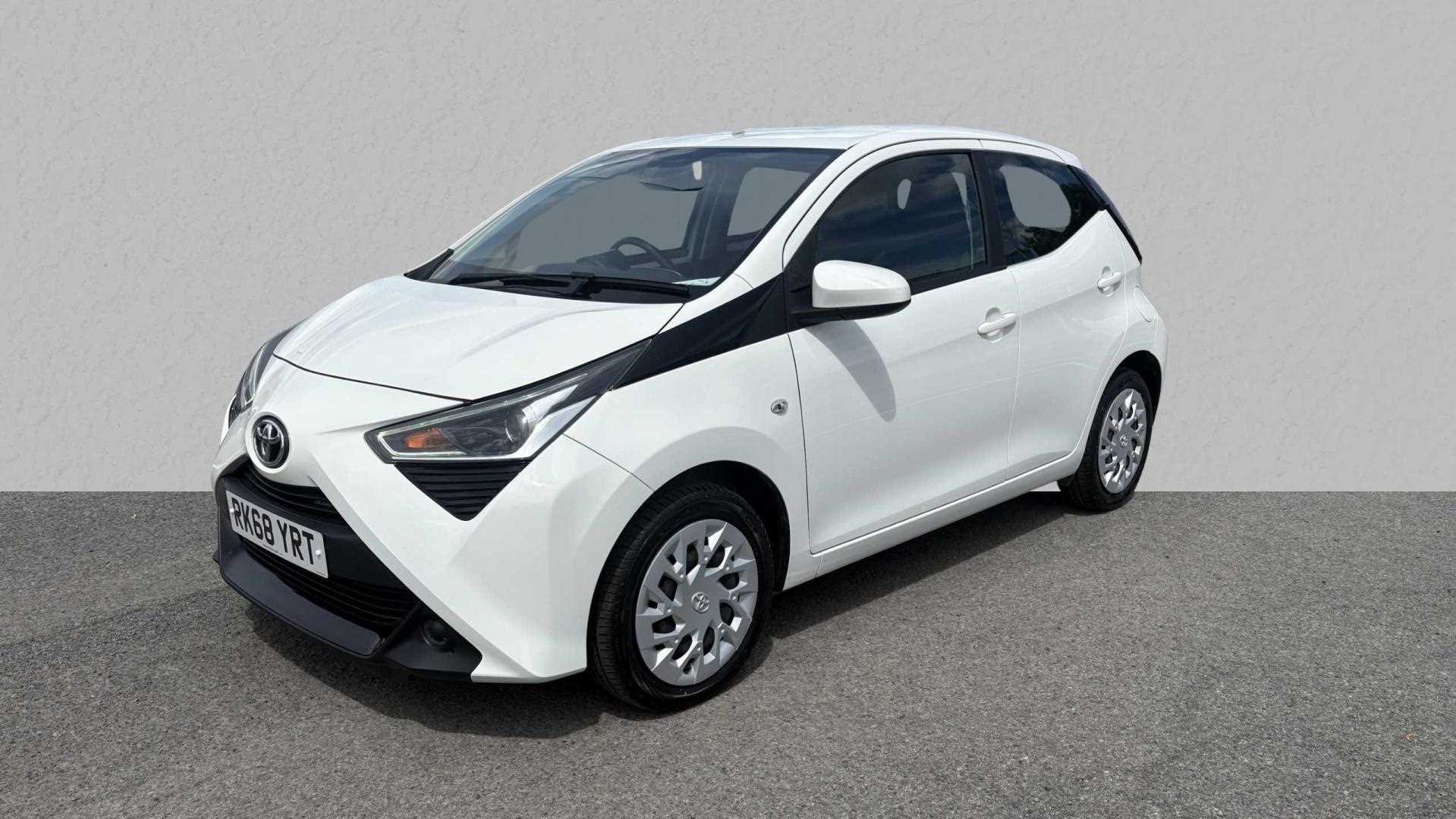 Main listing image - Toyota Aygo