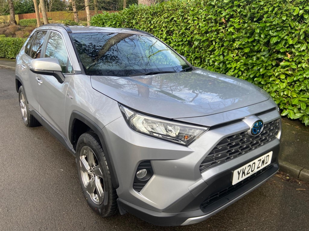 Main listing image - Toyota RAV4