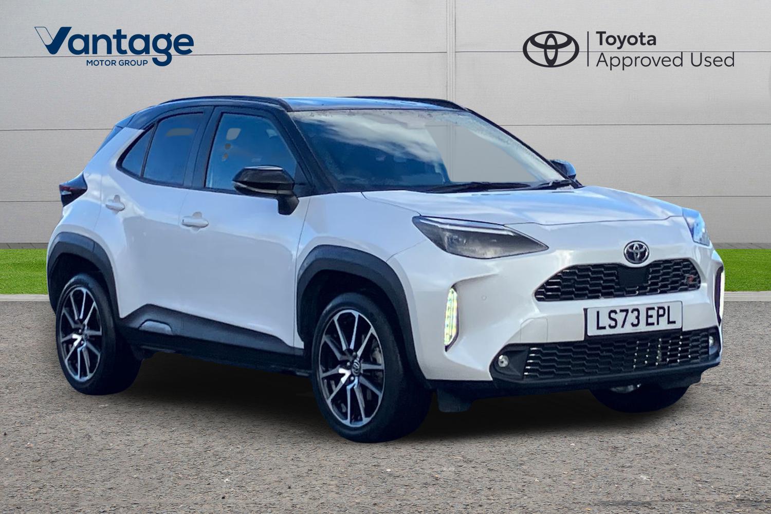 Main listing image - Toyota Yaris Cross
