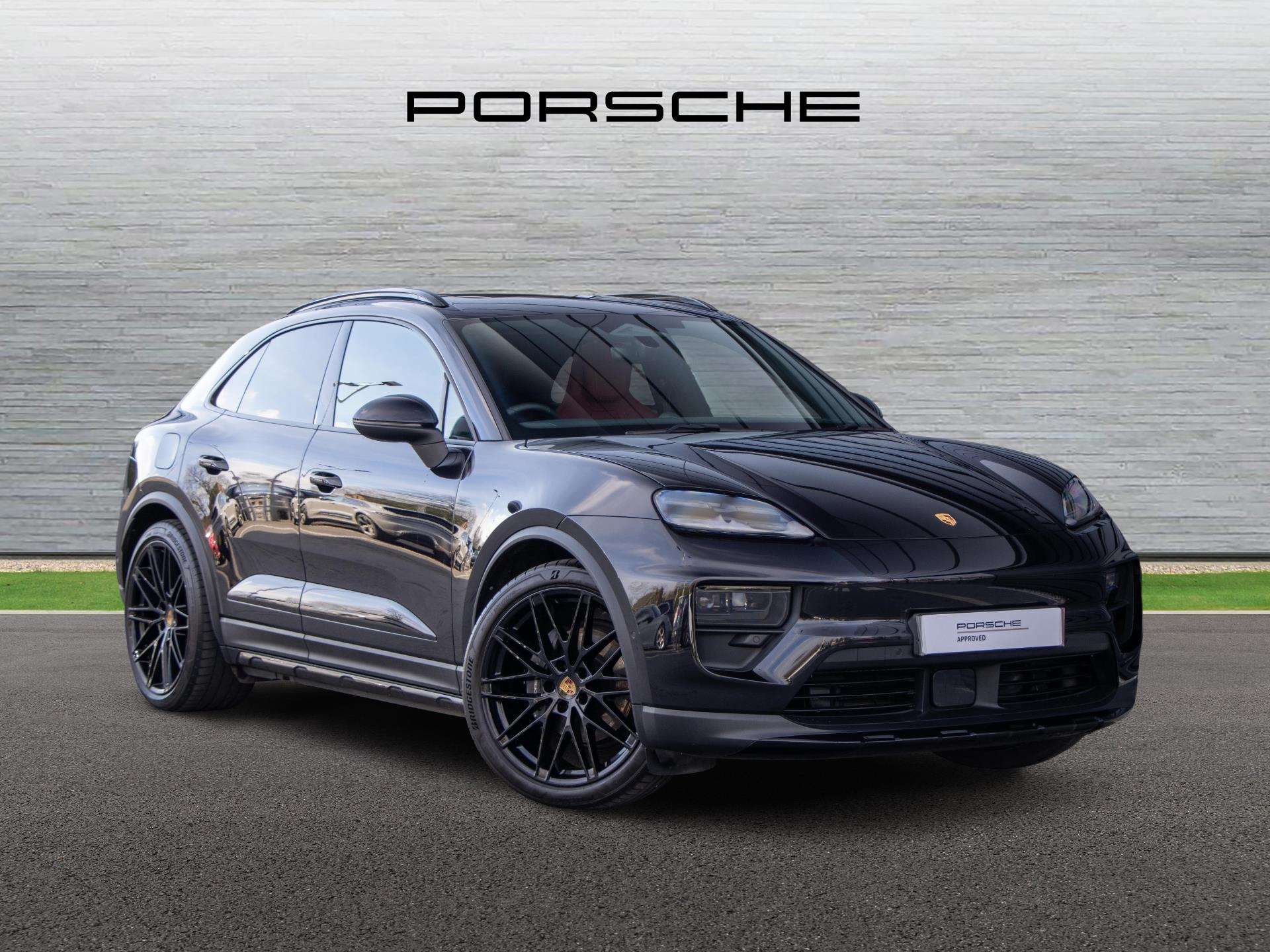 Main listing image - Porsche Macan