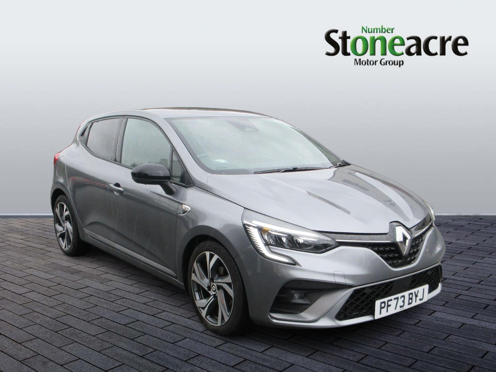 Main listing image - Renault Clio