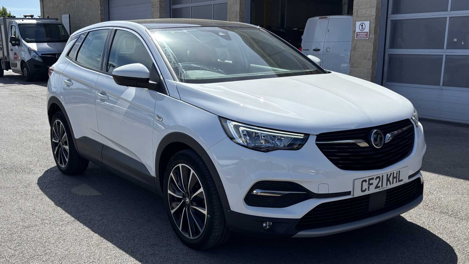 Main listing image - Vauxhall Grandland X