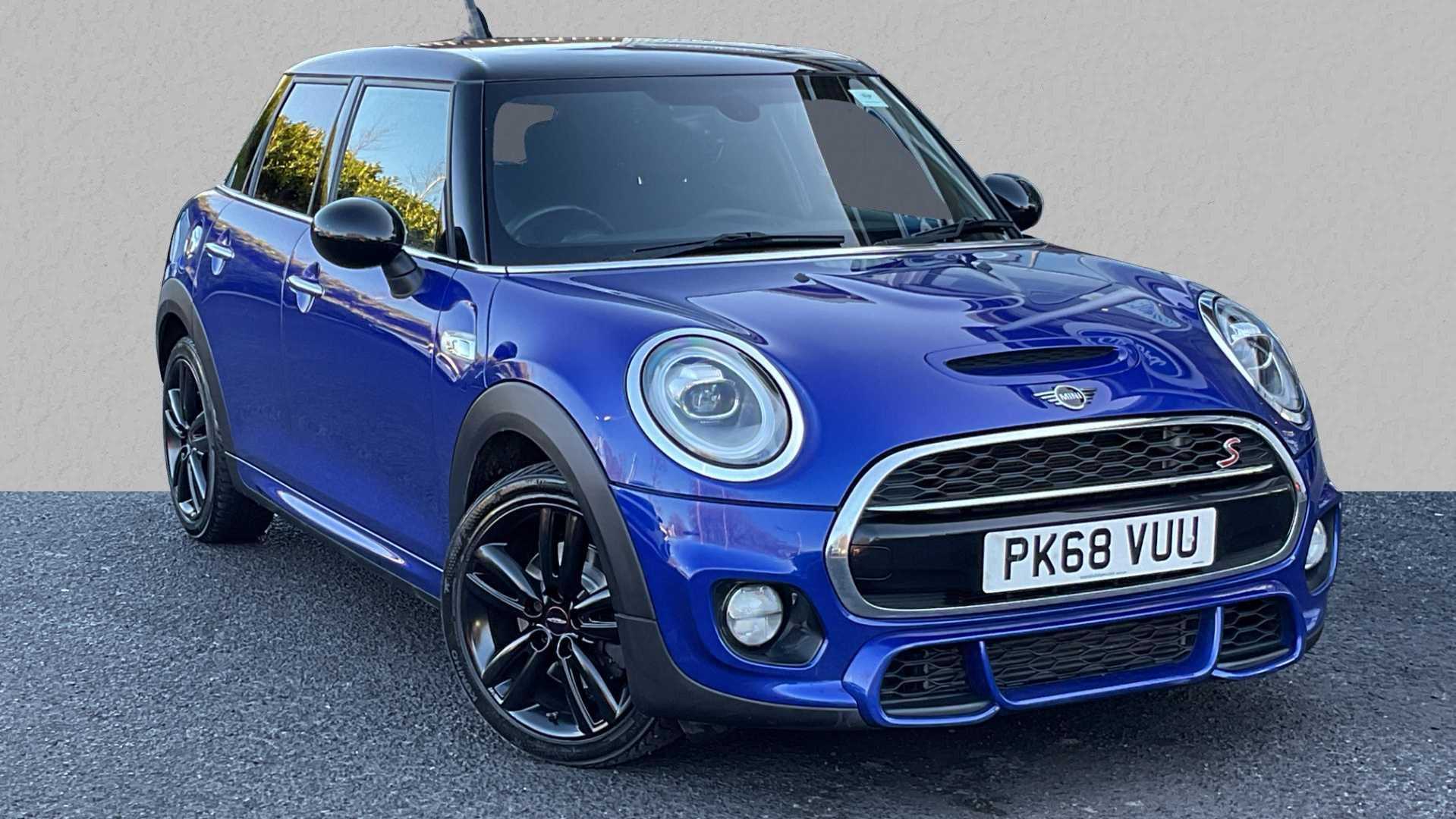 Main listing image - MINI Hatchback 5dr