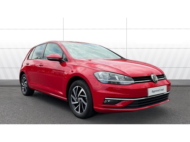 Main listing image - Volkswagen Golf