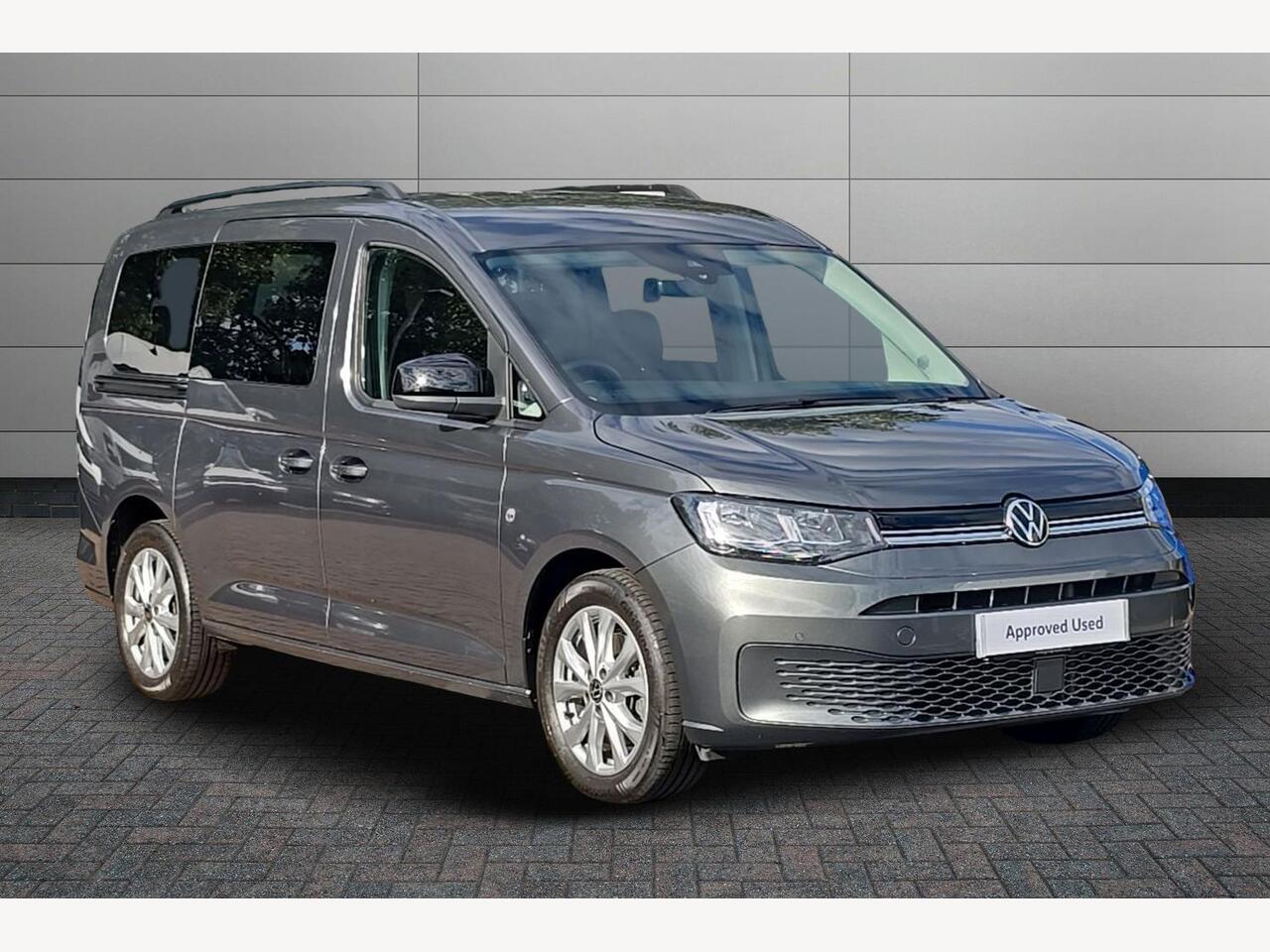 Main listing image - Volkswagen Caddy Maxi Life
