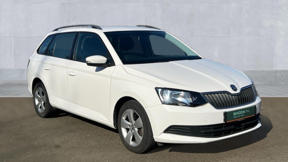 Main listing image - Skoda Fabia Estate