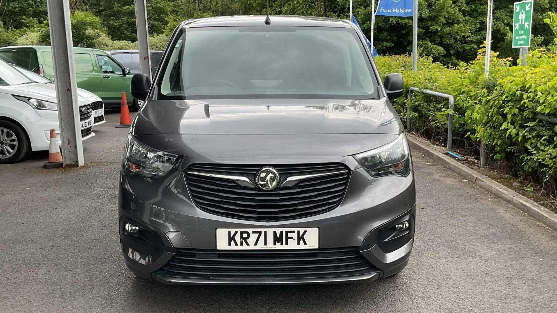 Main listing image - Vauxhall Combo Cargo