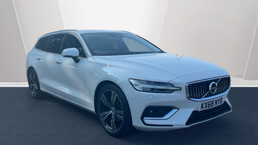 Main listing image - Volvo V60