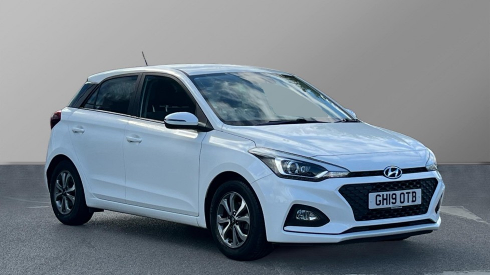 Main listing image - Hyundai i20