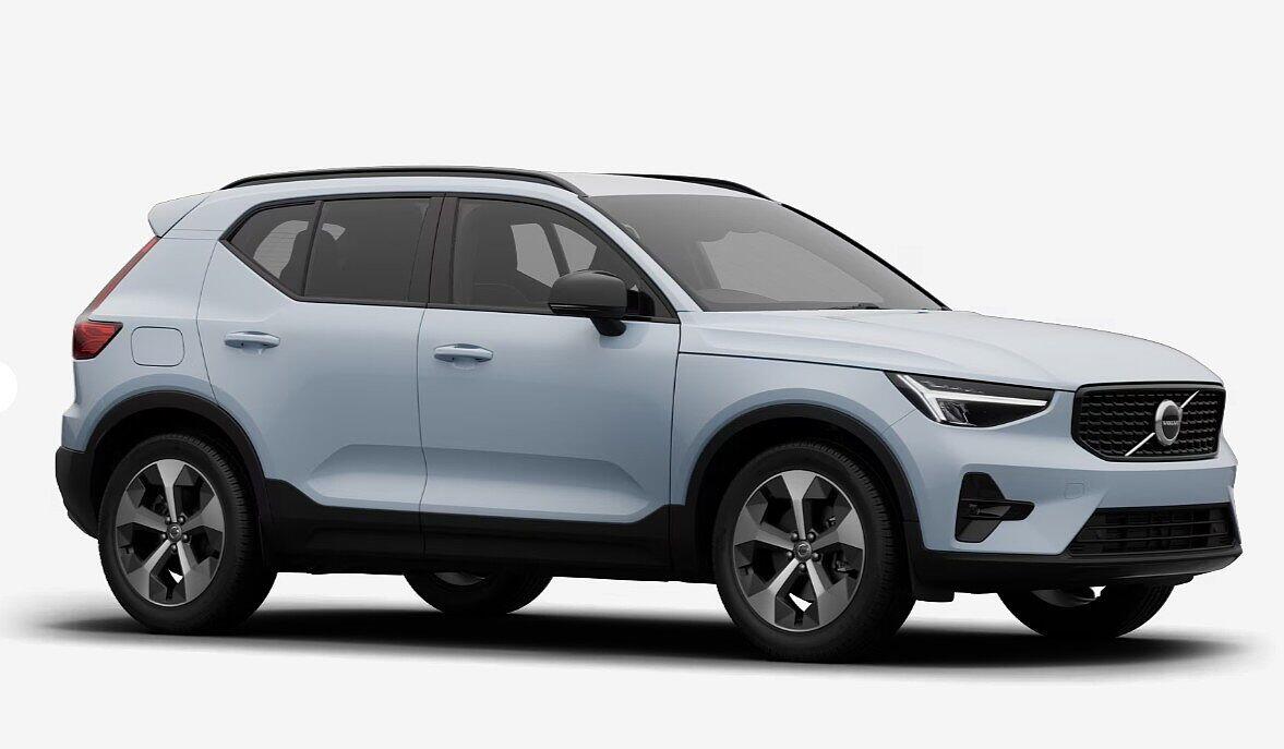 Main listing image - Volvo XC40