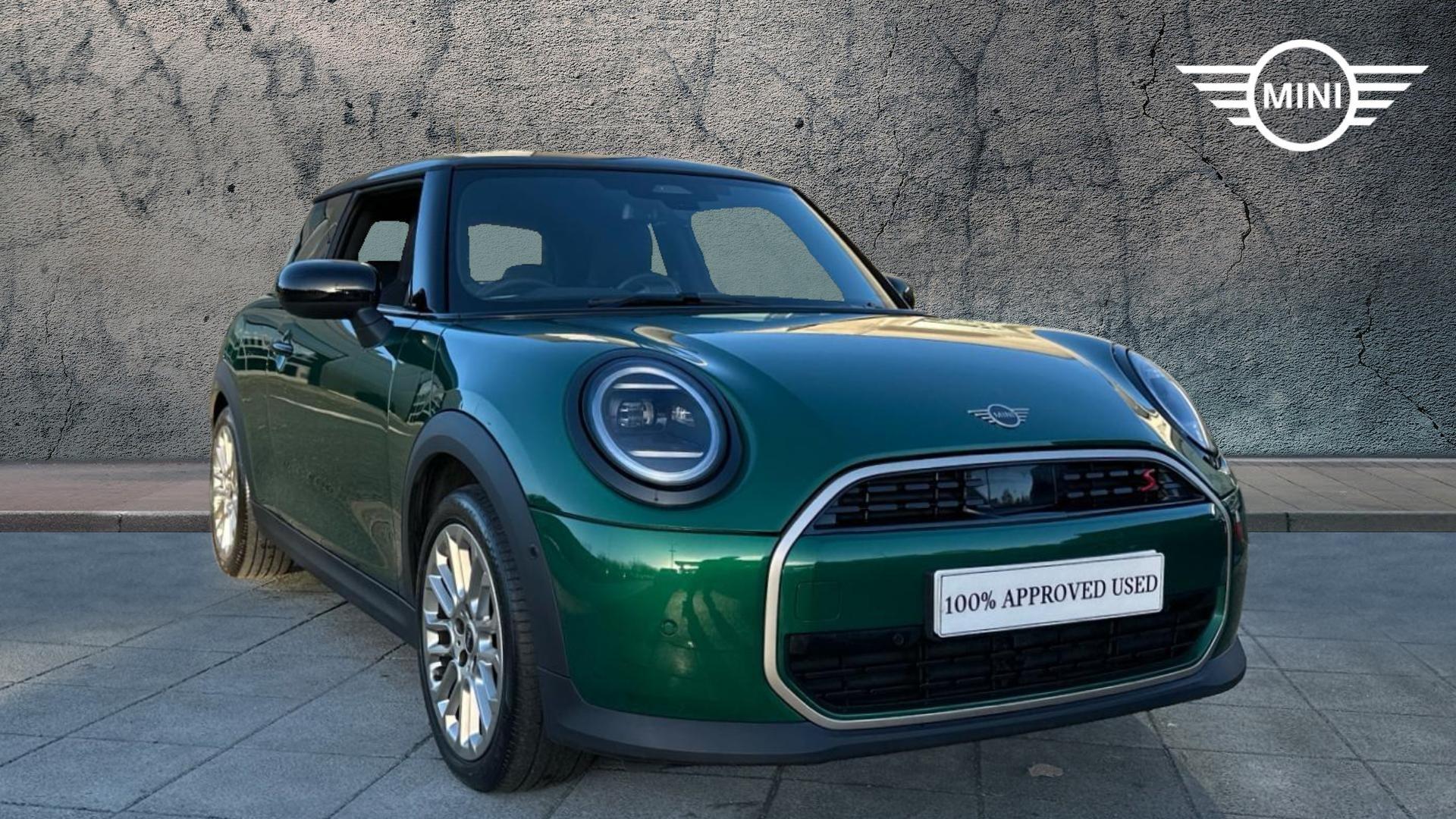 Main listing image - MINI Hatchback