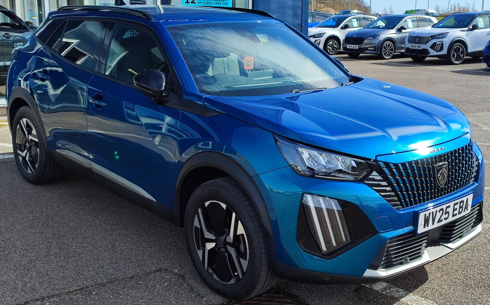 Main listing image - Peugeot 2008