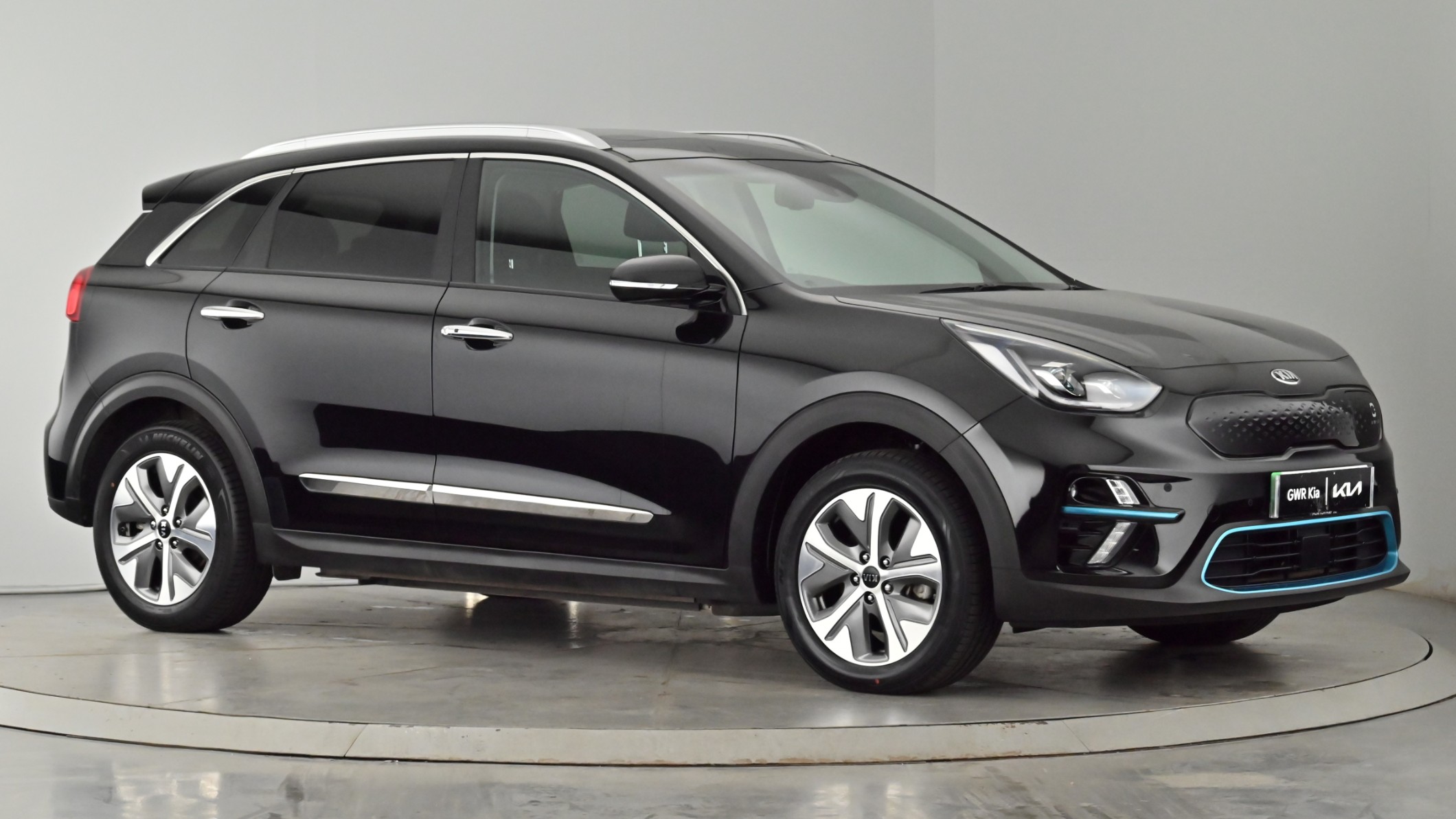 Main listing image - Kia e-Niro