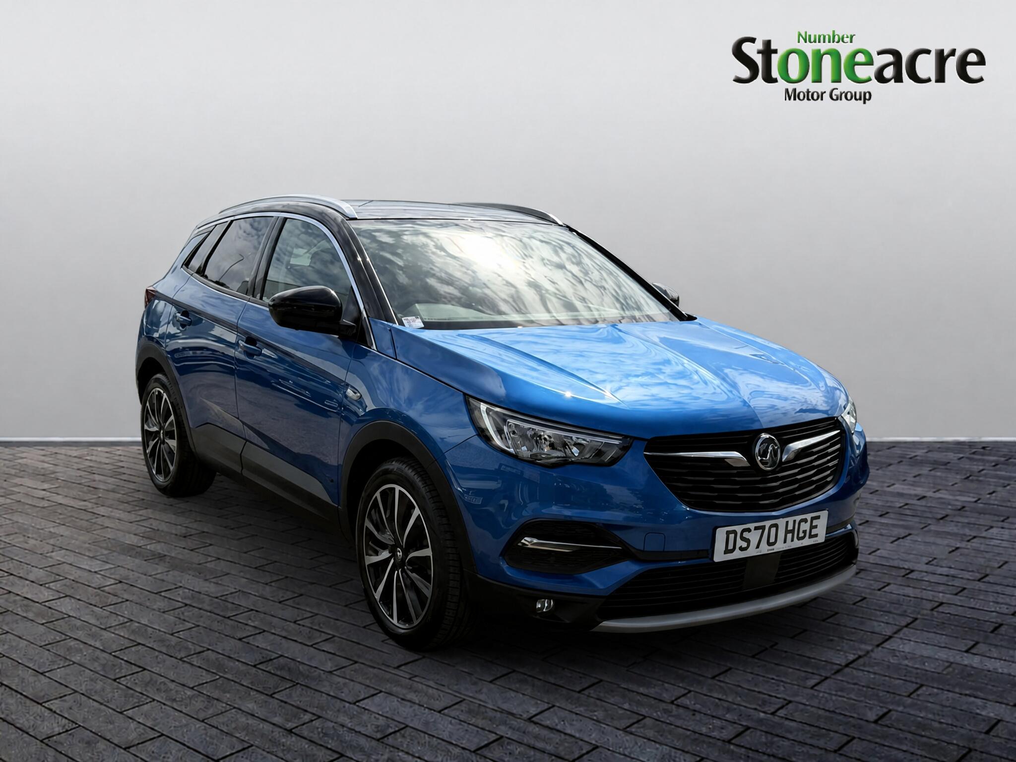 Main listing image - Vauxhall Grandland X