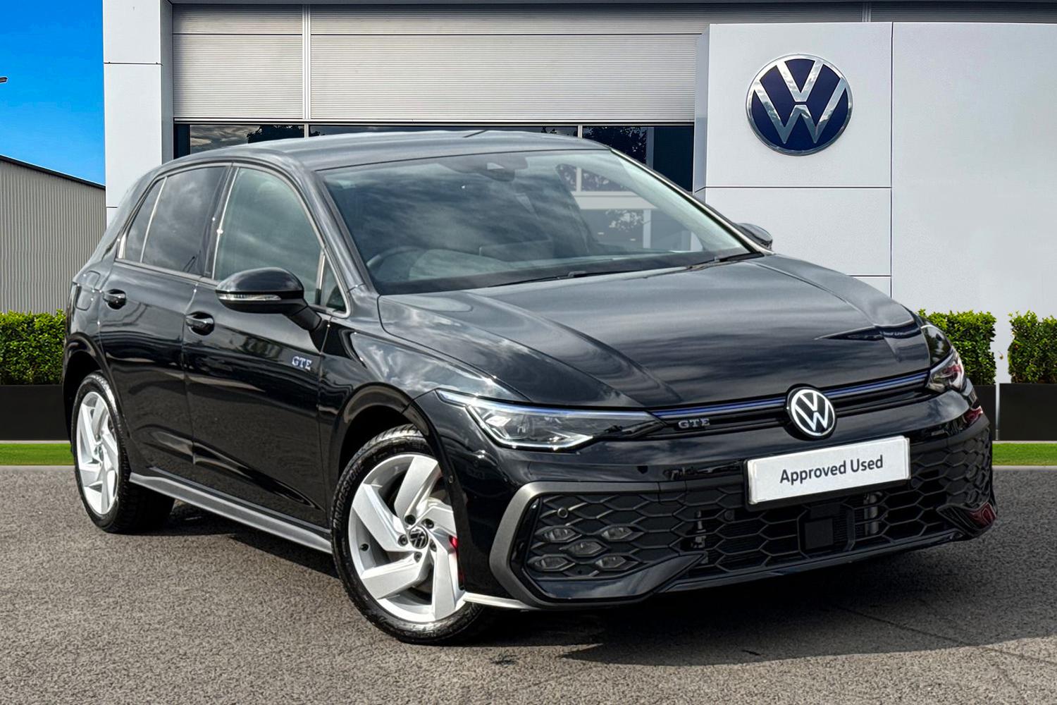 Main listing image - Volkswagen Golf GTE