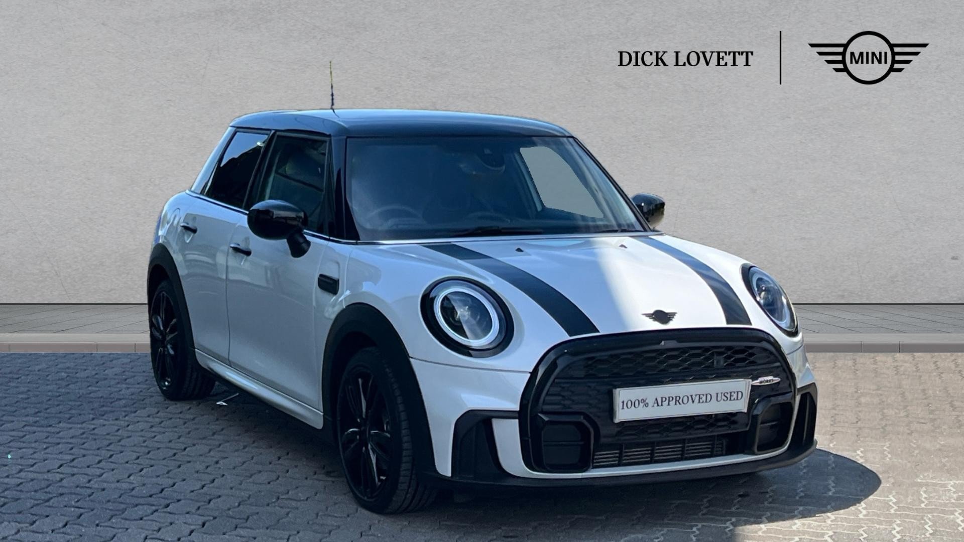 Main listing image - MINI Hatchback 5dr