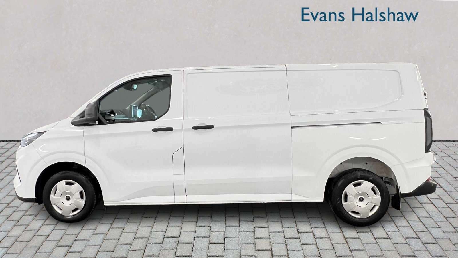 Main listing image - Ford Transit Custom