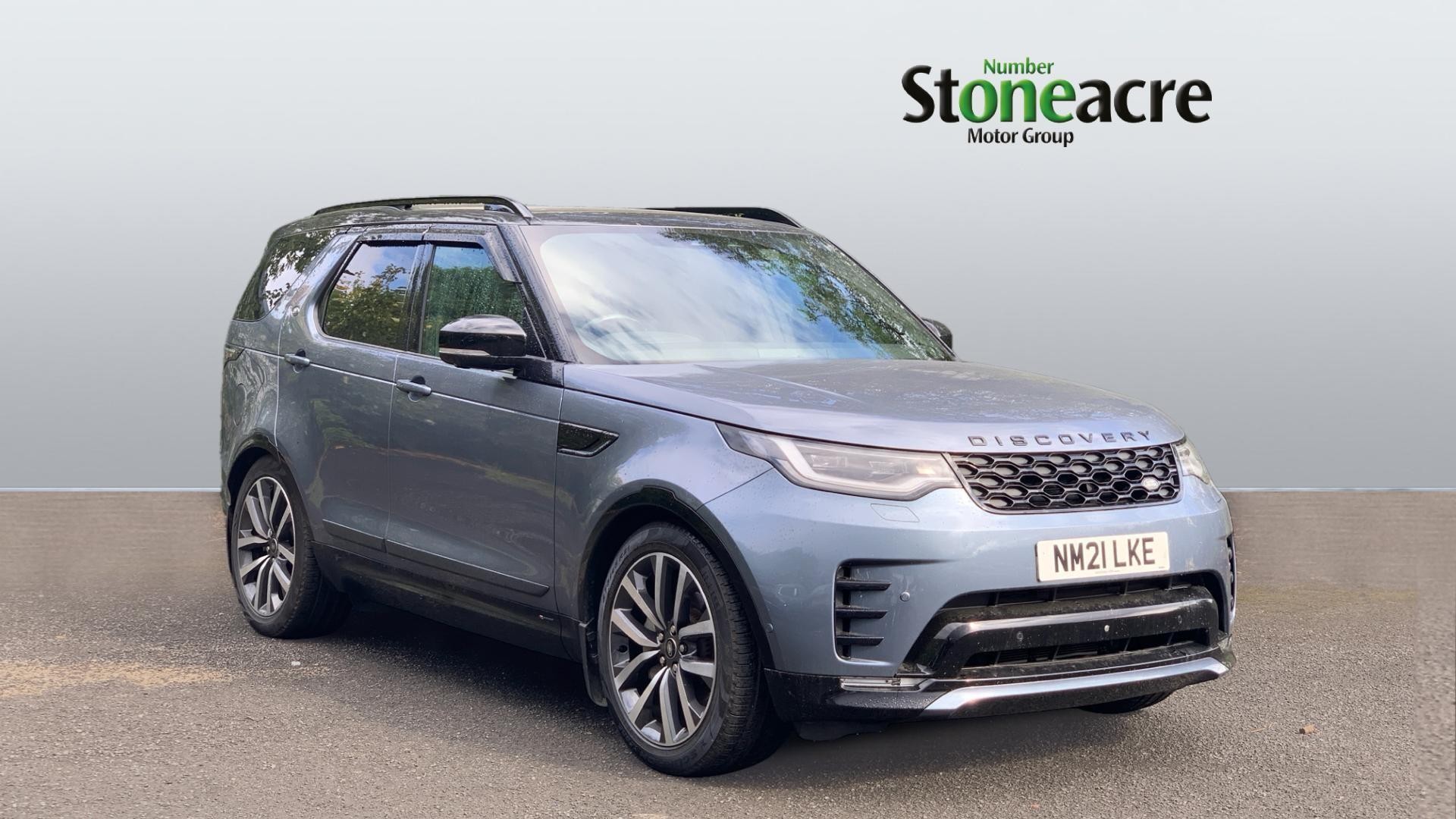 Main listing image - Land Rover Discovery