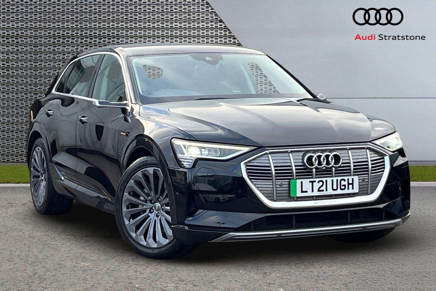 Main listing image - Audi e-tron