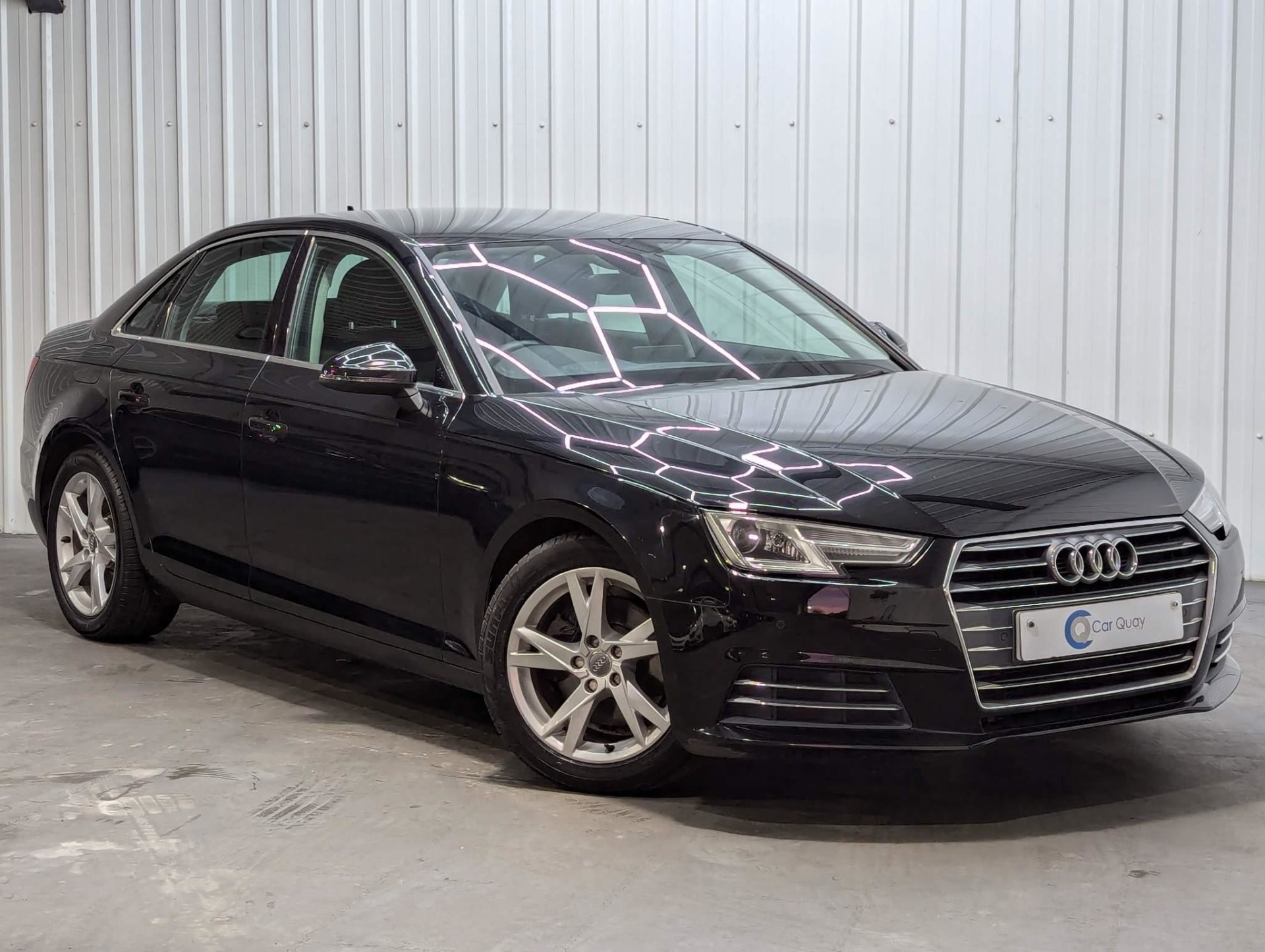 Main listing image - Audi A4