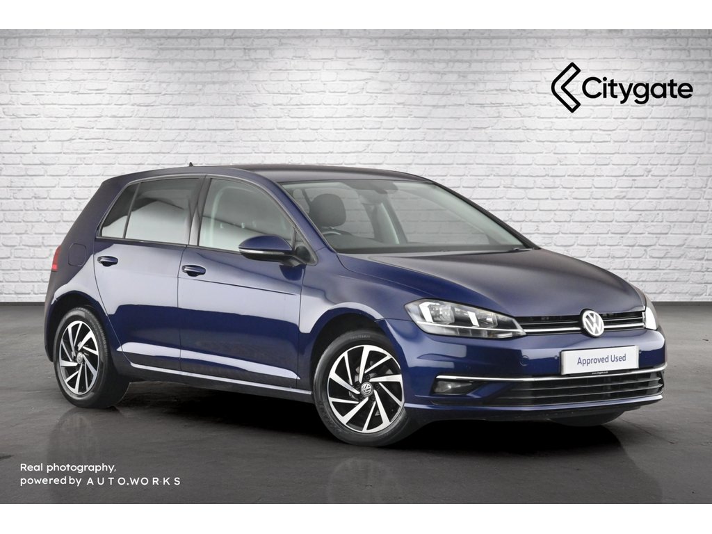 Main listing image - Volkswagen Golf