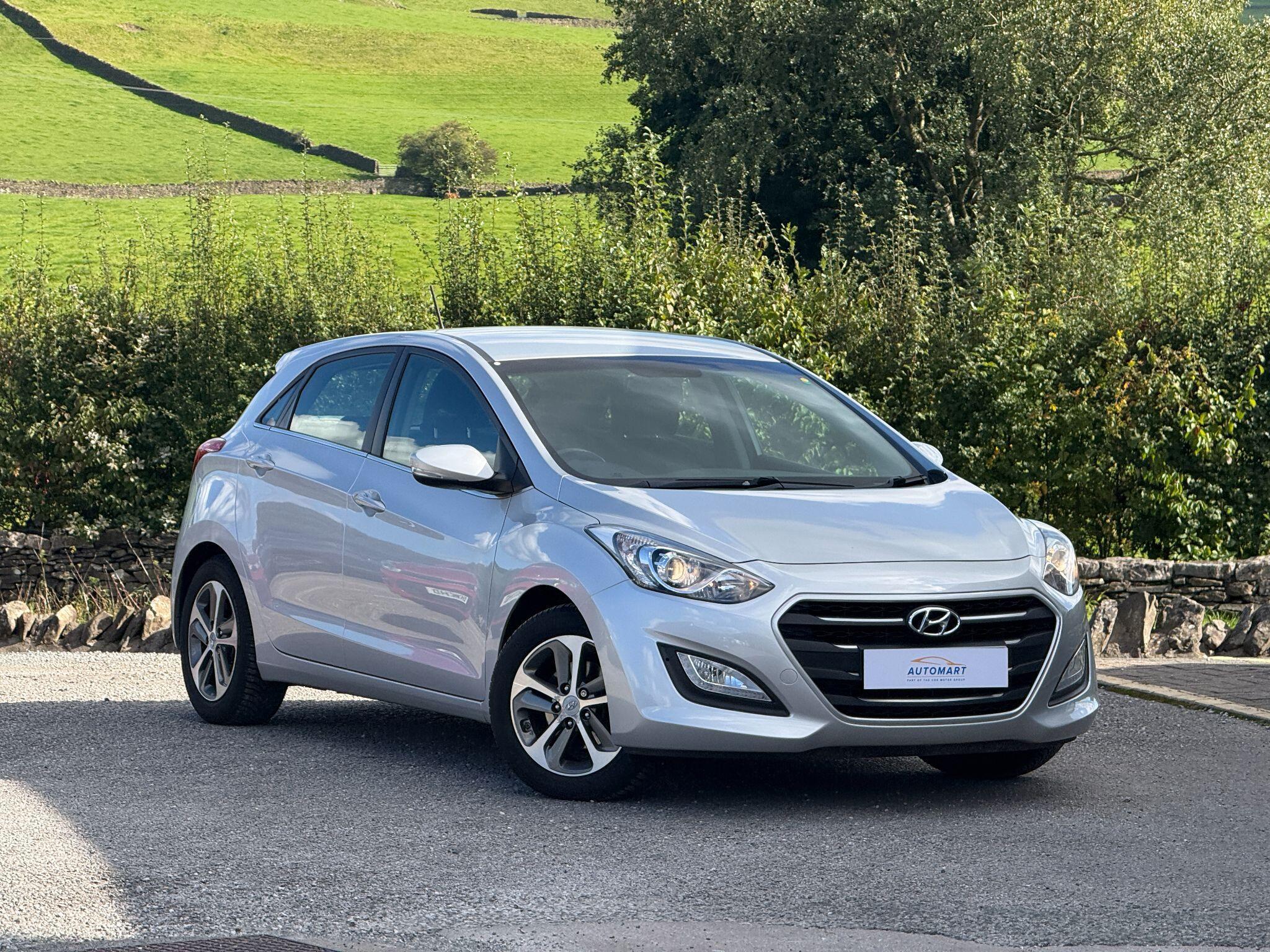Main listing image - Hyundai i30