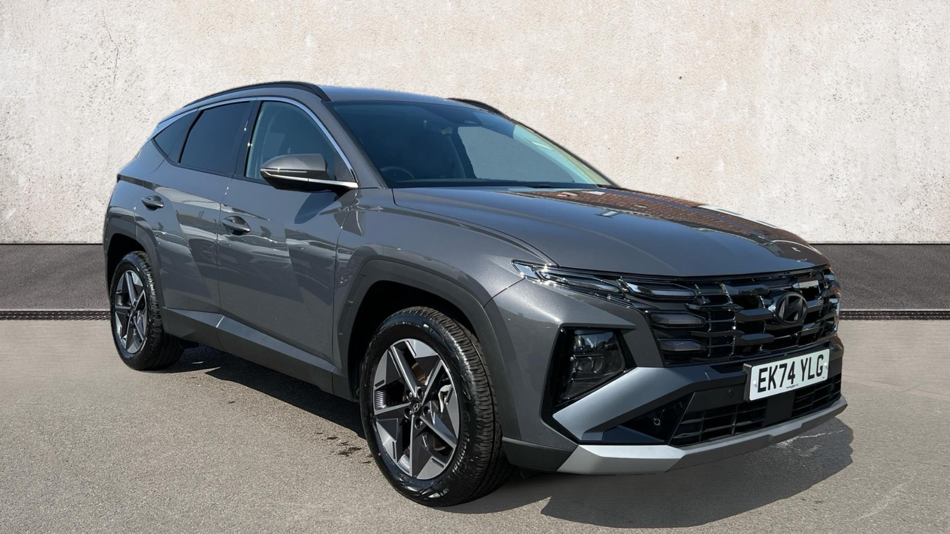 Main listing image - Hyundai Tucson
