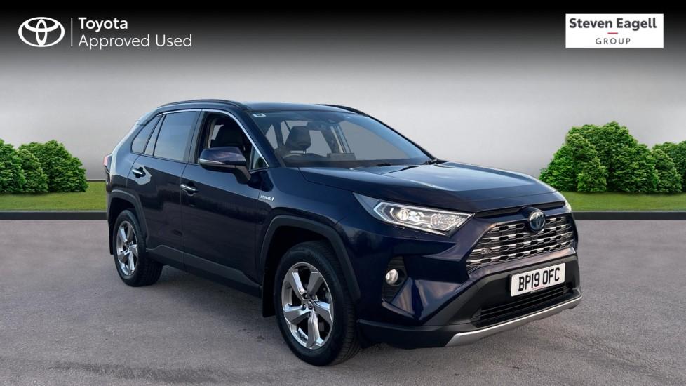 Main listing image - Toyota RAV4