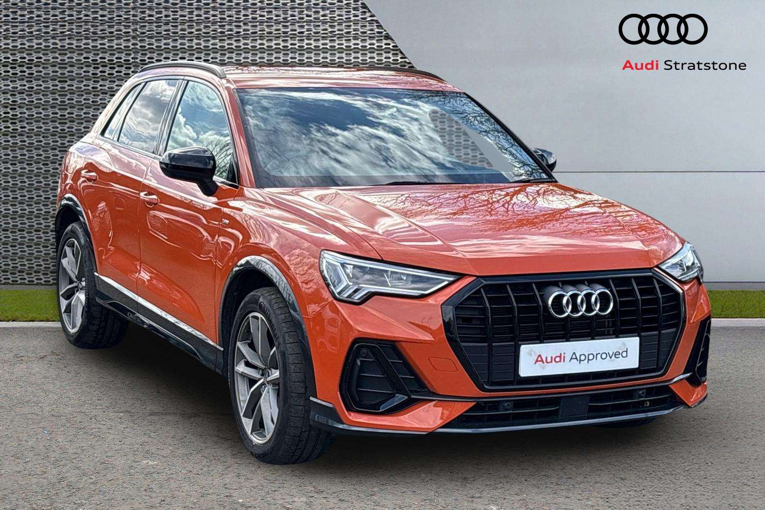 Main listing image - Audi Q3