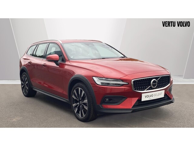 Main listing image - Volvo V60 Cross Country