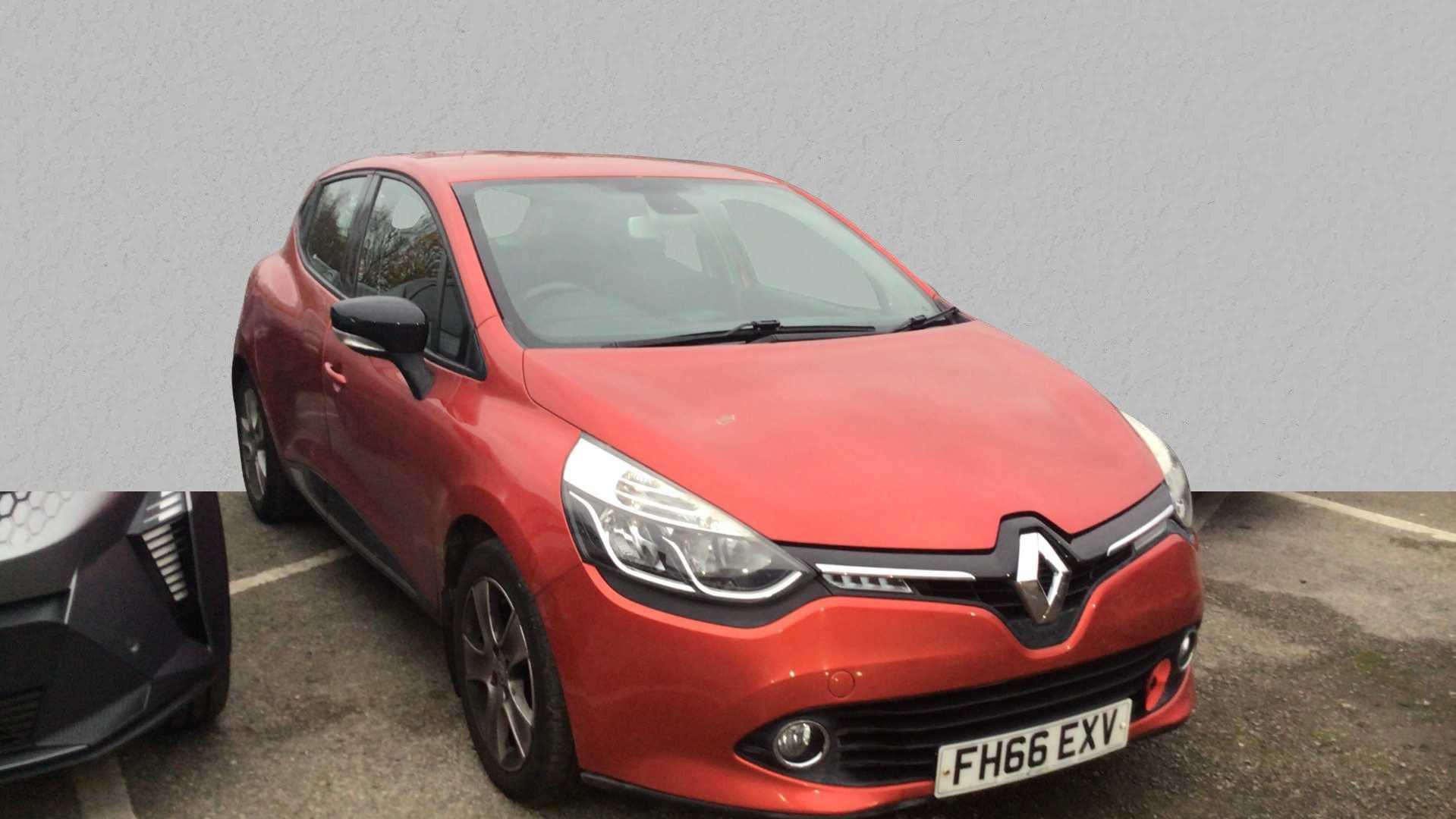 Main listing image - Renault Clio