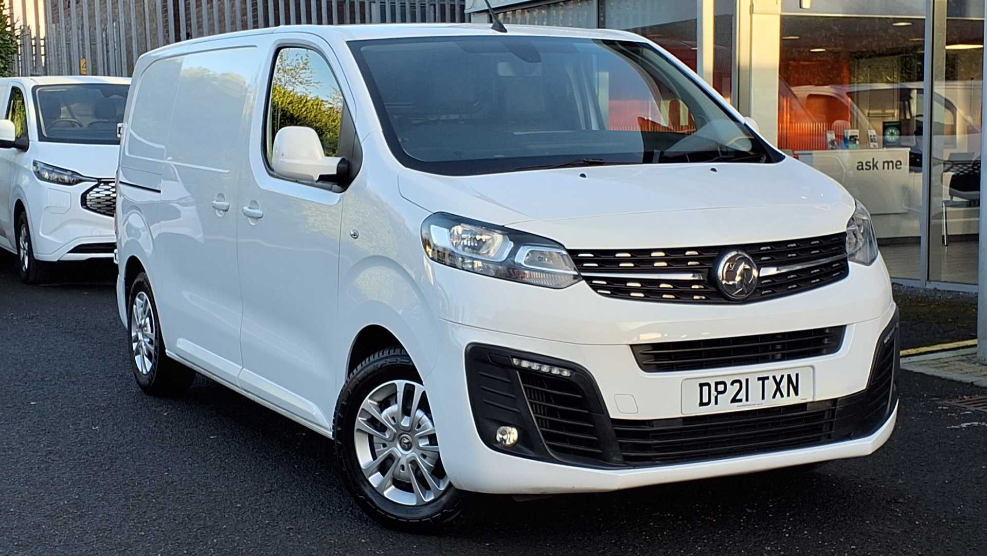 Main listing image - Vauxhall Vivaro