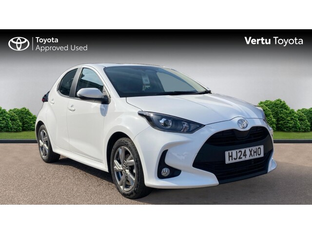 Main listing image - Toyota Yaris