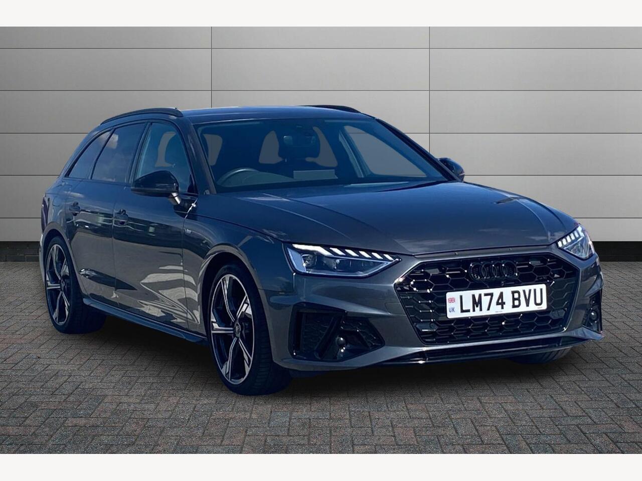 Main listing image - Audi A4